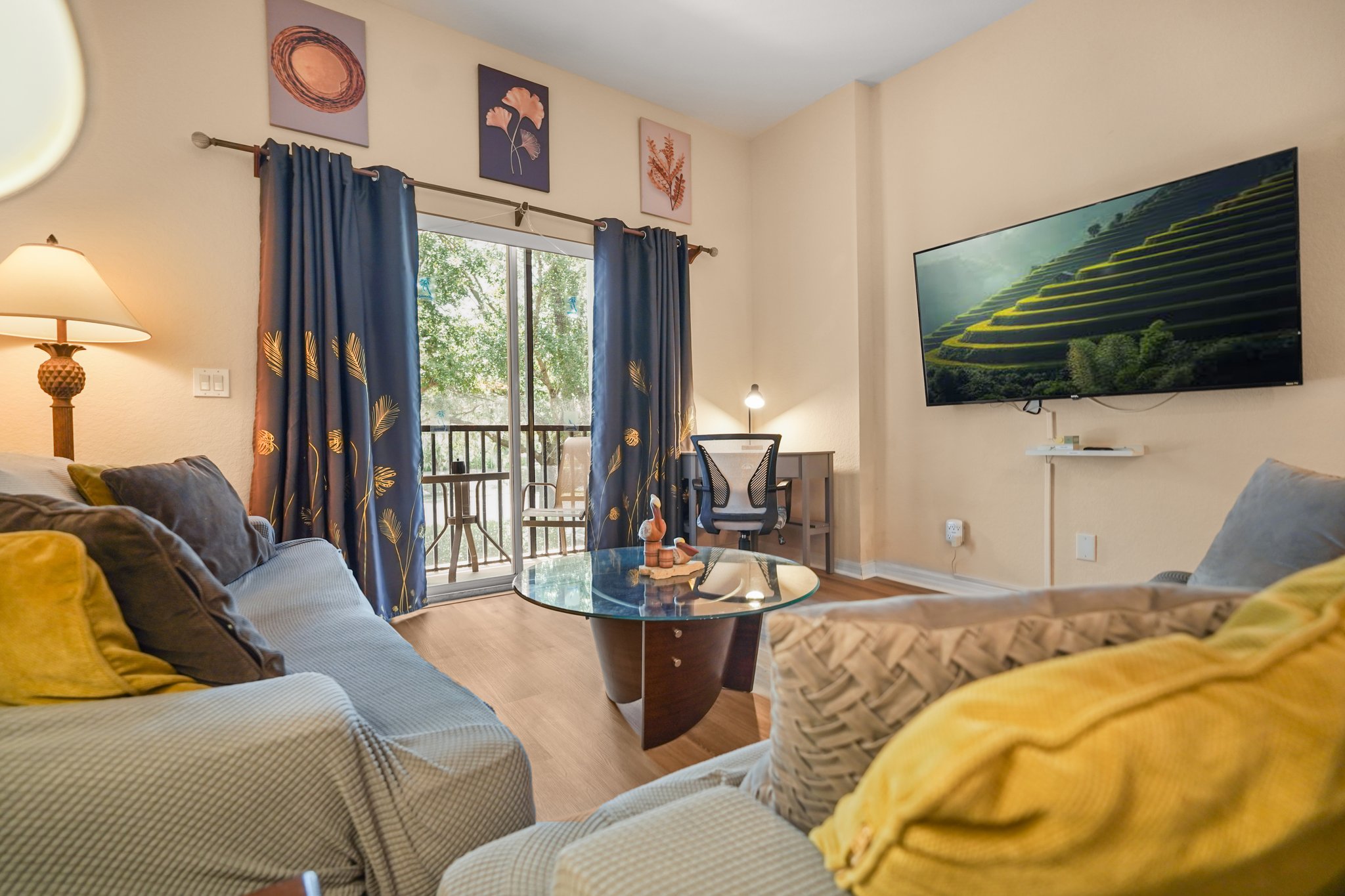 Davenport Condo: 110 andros ave
