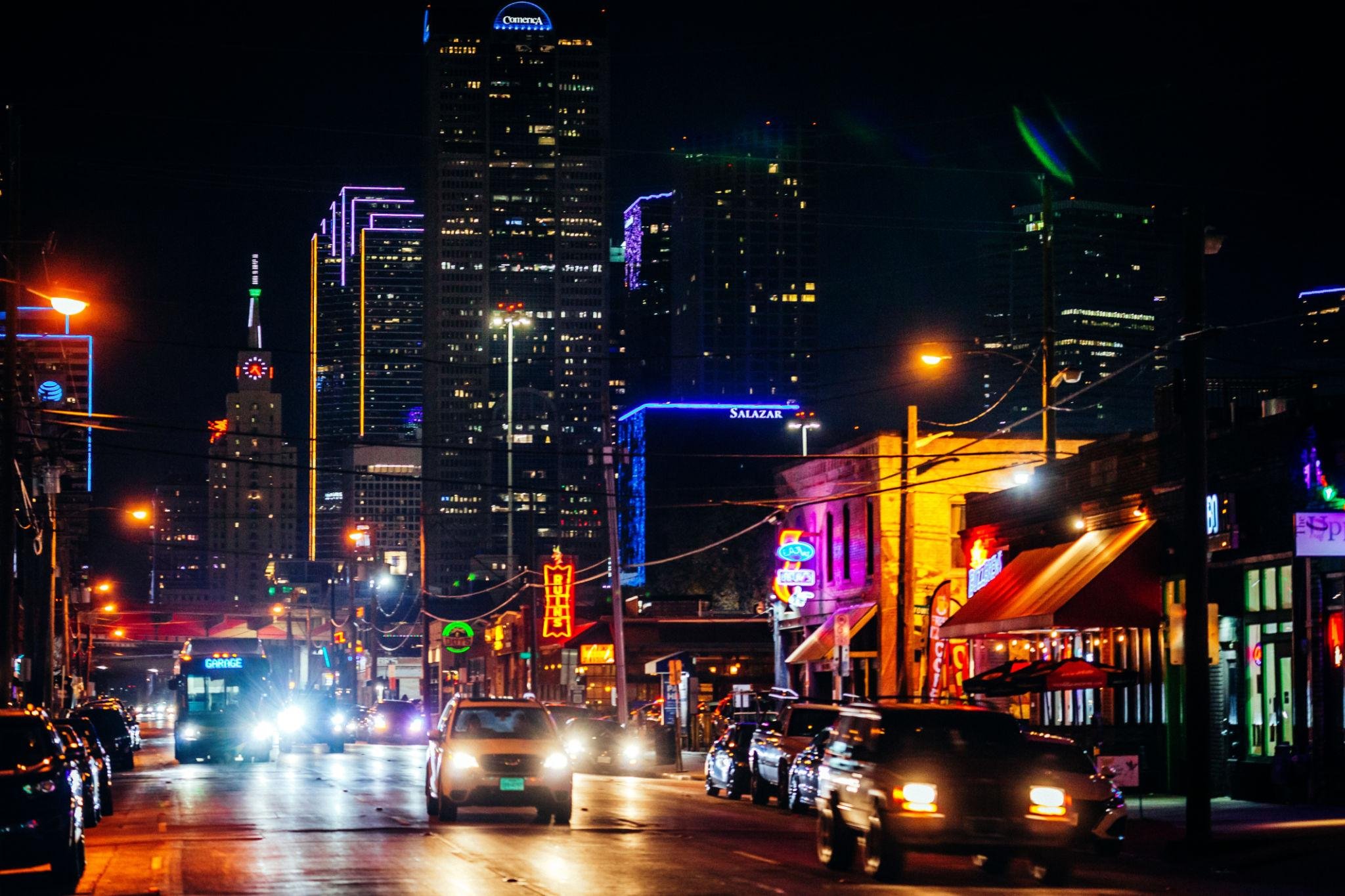 Dallas Apartment: 3221 Commerce St