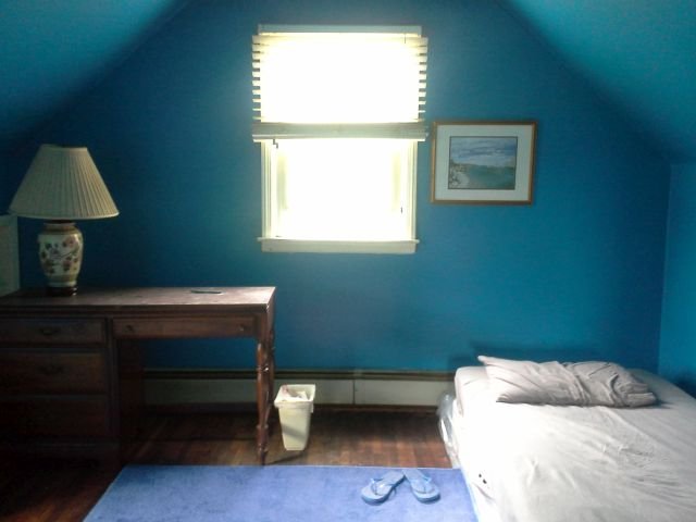 East Meadow Single Room: 1843 Fairhaven Dr