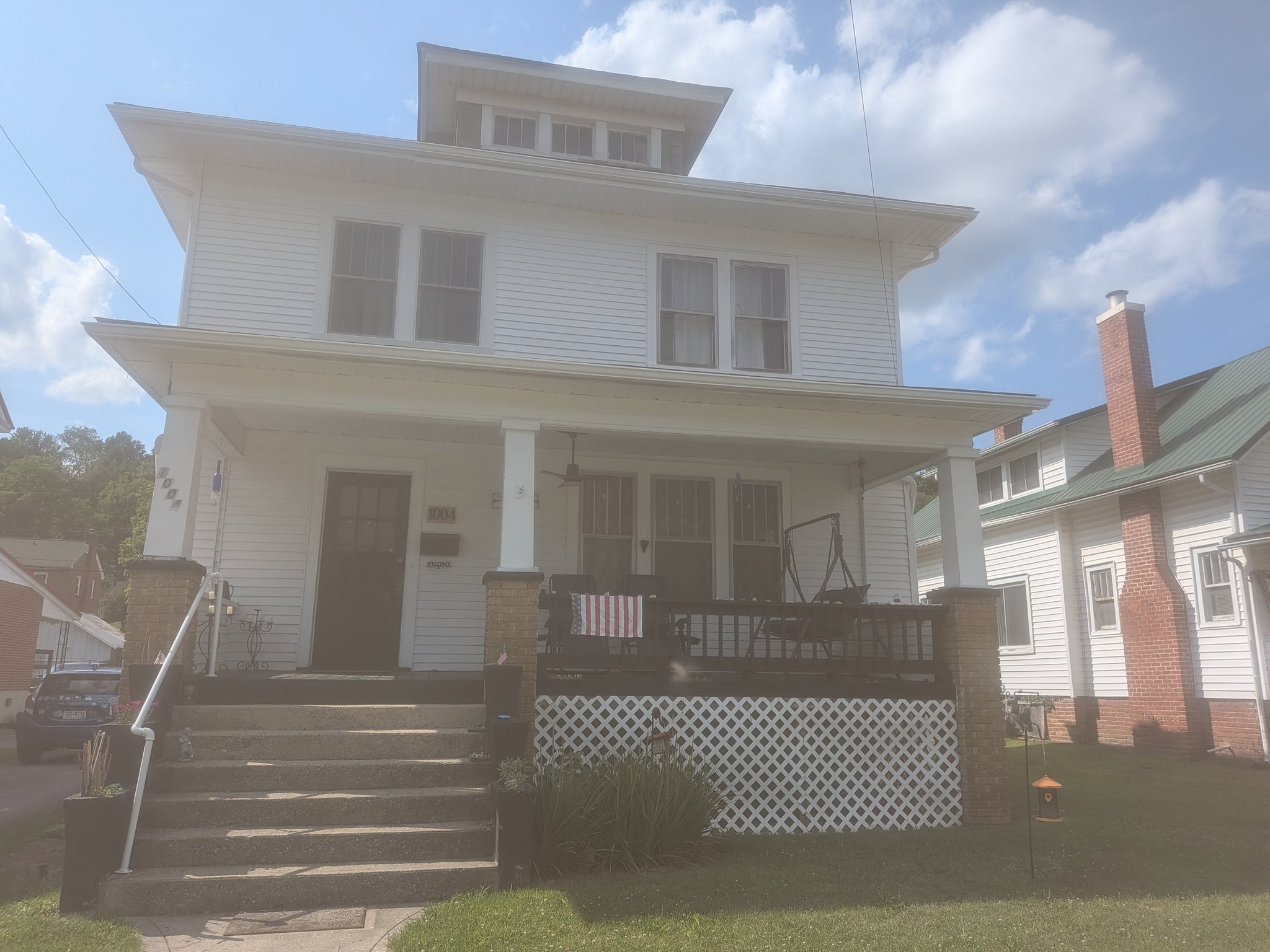 Bluefield House: 1004 College Ave