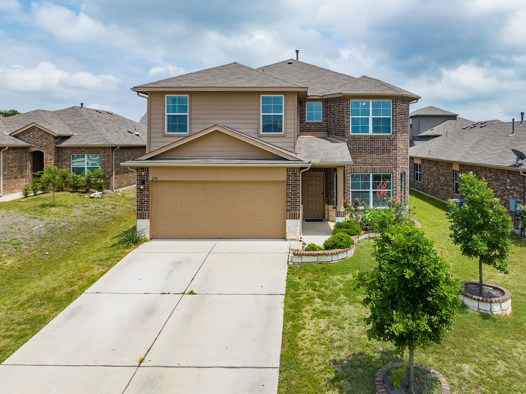 Kyle House: 290 Northern Flicker St