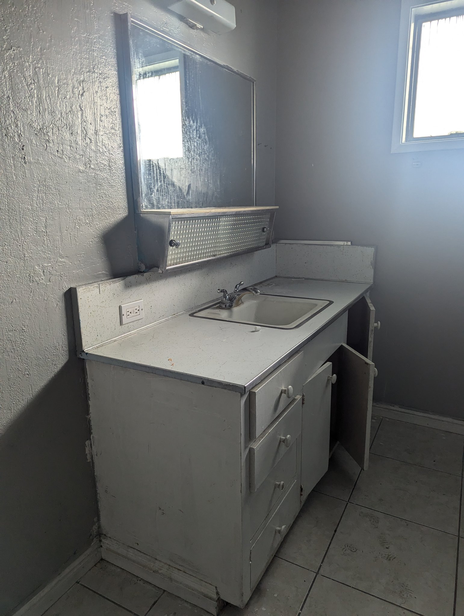 Santa Cruz House: 918 N. Branciforte Ave
