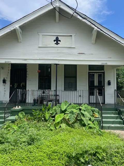New Orleans Multiplex: 2109 Mandeville St.