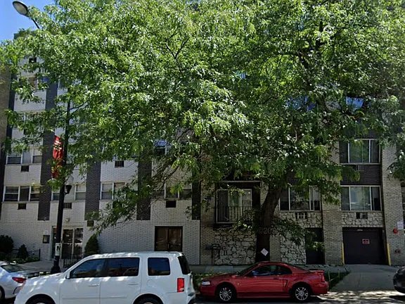 Chicago Apartment: 6821 North Sheridan, #402, Chicago, IL 60626