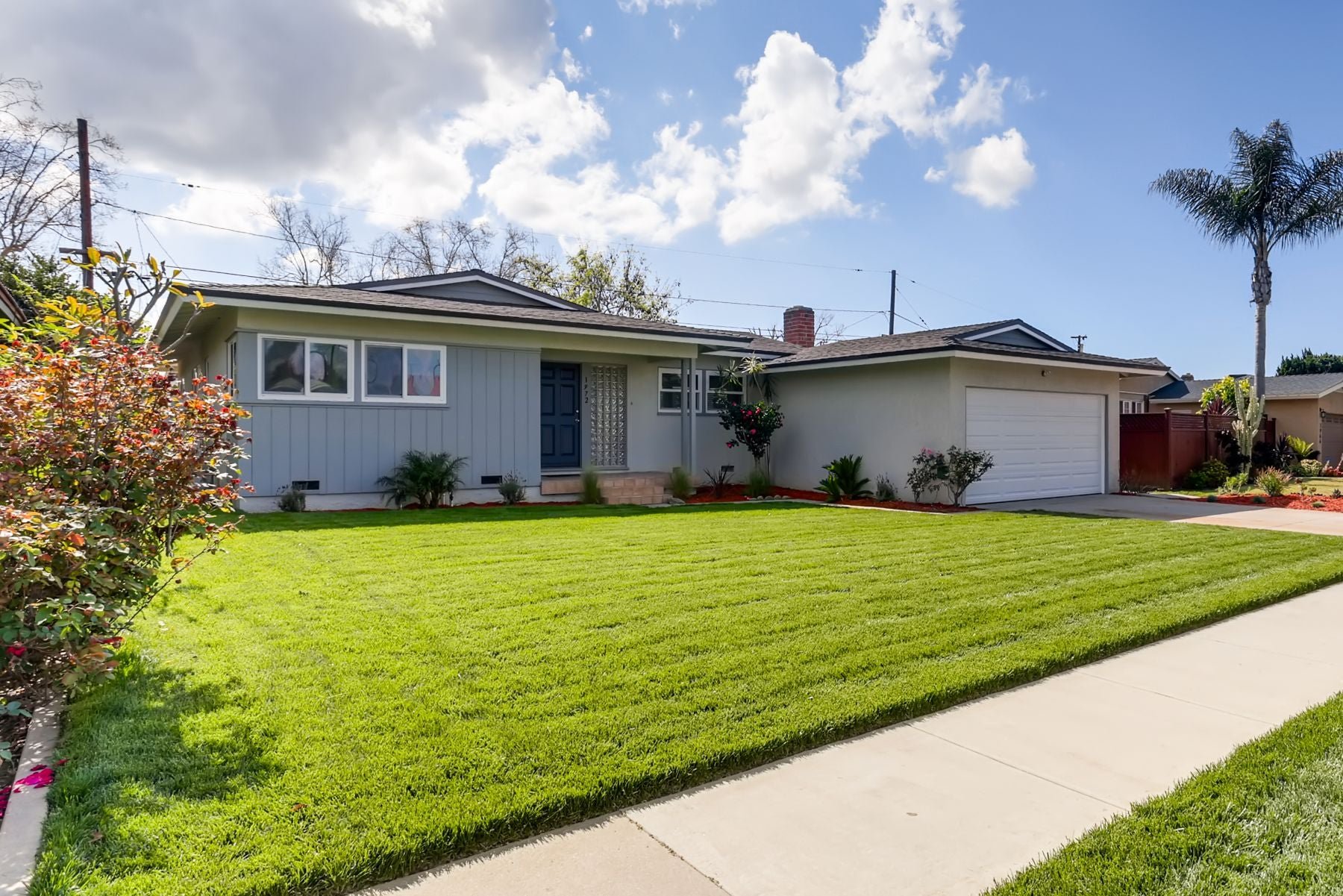 Long Beach Single Room: 1972 Vuelta Grande Ave