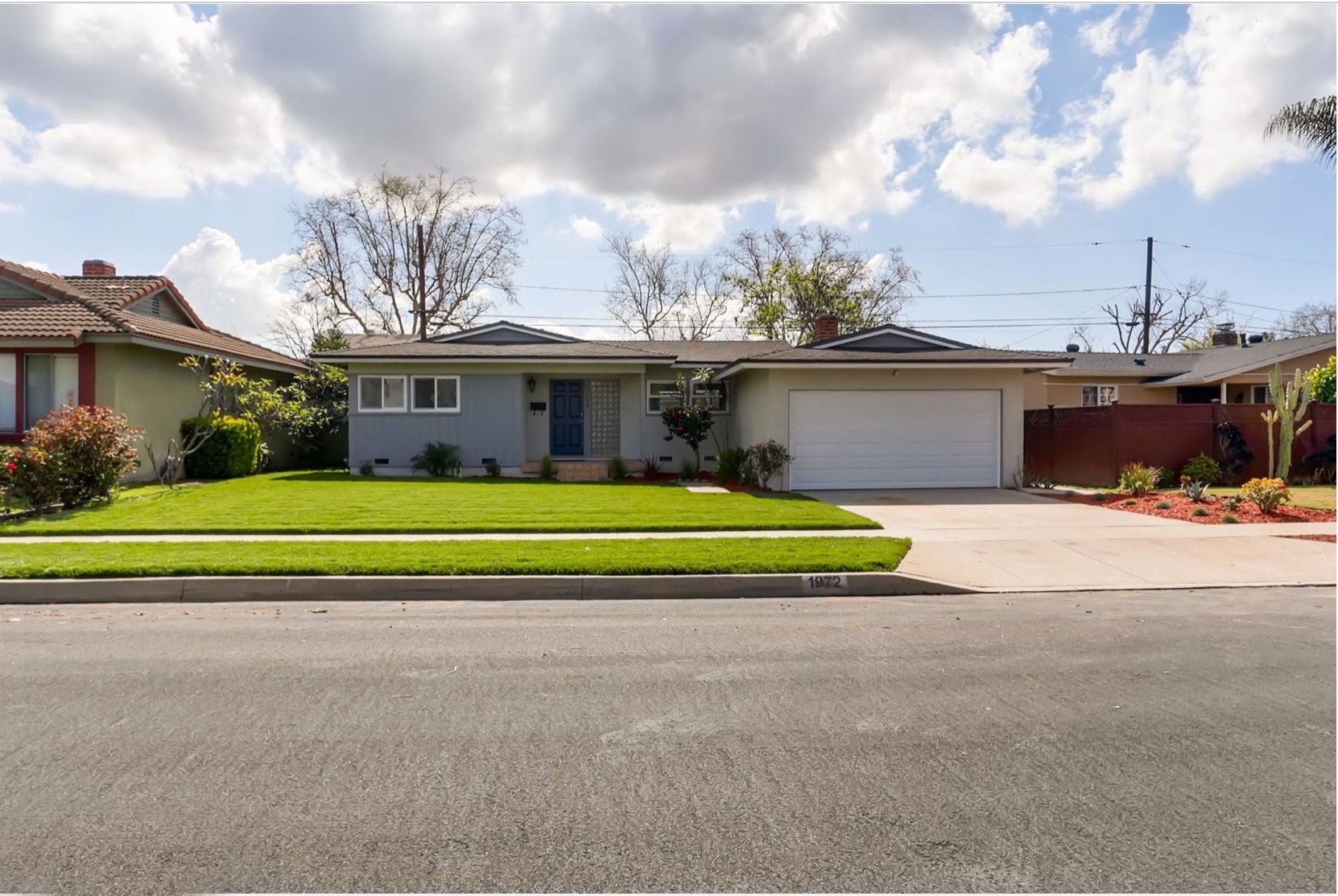 Long Beach Single Room: 1972 Vuelta Grande Ave