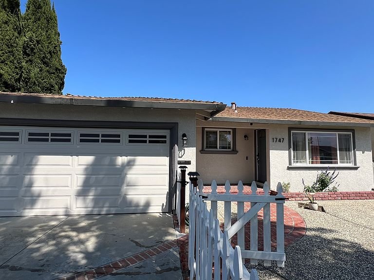 San Jose House: 1747 Vista Glen Dr