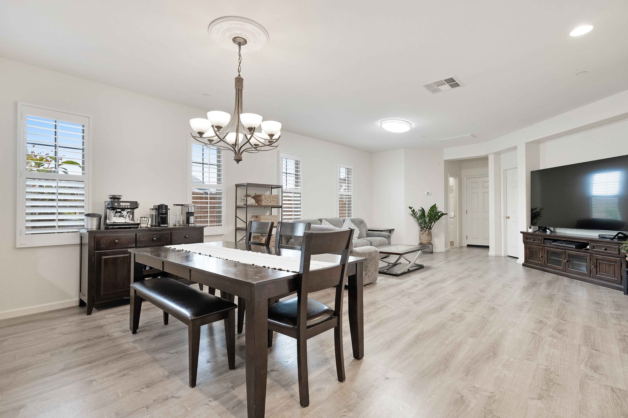 Chula Vista House: 1224 Los Olivos St