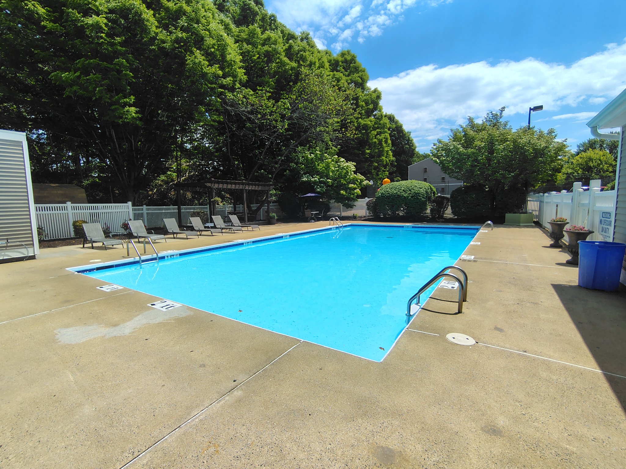 Lynchburg Apartment: 600 Reusens Rd