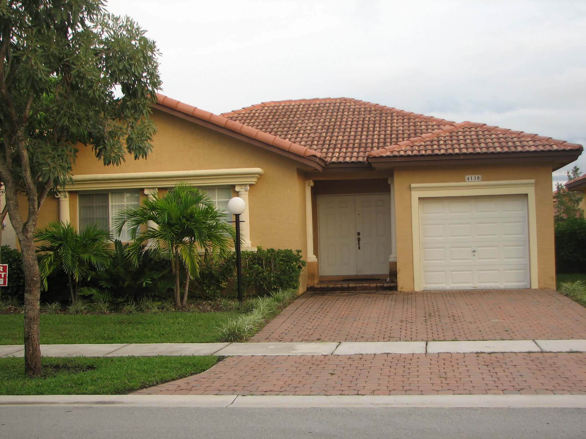 Homestead House: 2850 NE 30th Street