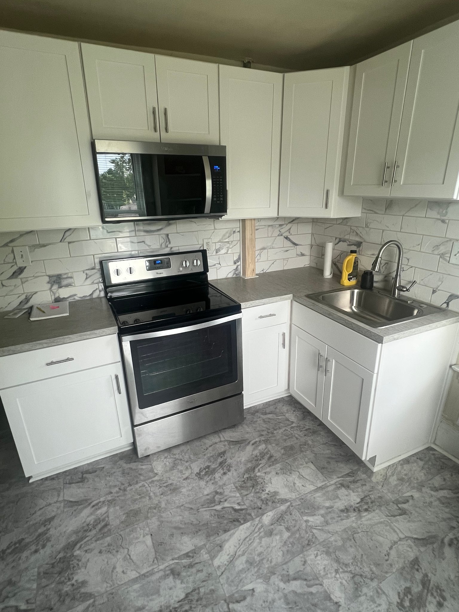 Mount Clemens Apartment: 51 Huron Ave