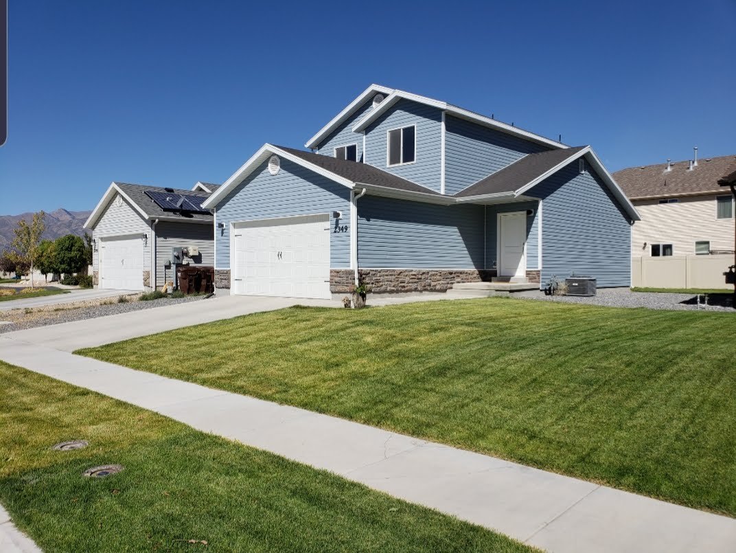 Eagle Mountain House: 2349 E Jim Bridger Dr