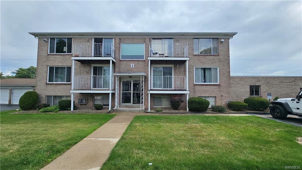 Cheektowaga Condo: 3433 Harlem Rd