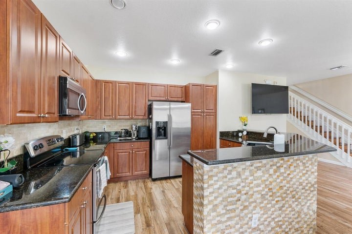 Coconut Creek Townhome: 4755 Cypress Street 4755