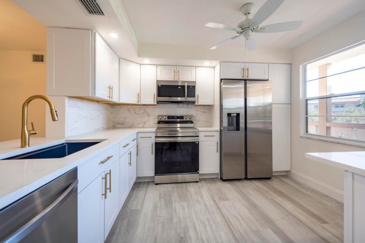 Coconut Creek Condo: 2303 Lucaya Lane N3