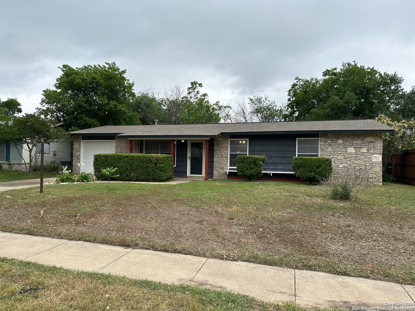 San Antonio House: 7211 Westglade Dr