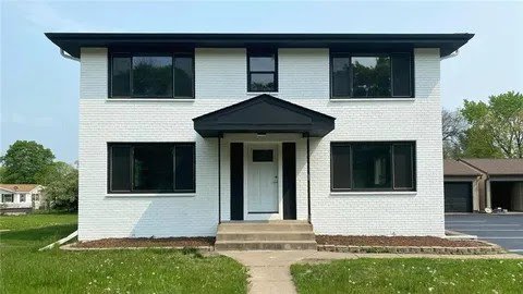 Mounds View Multiplex: 2081 Hillview Rd