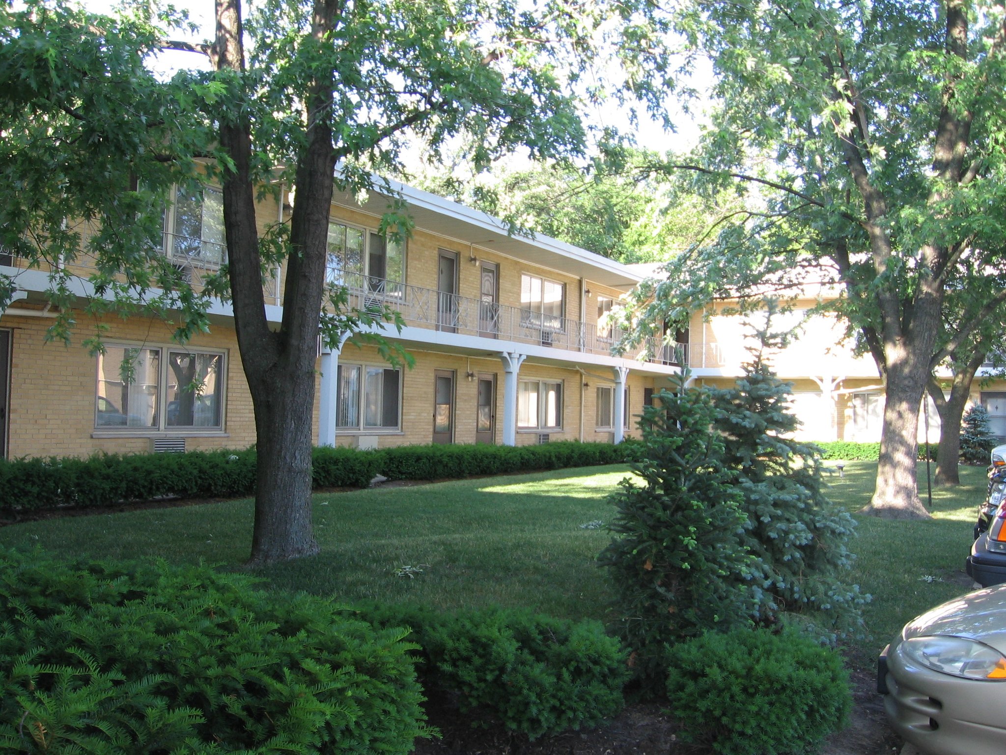 Glenview Apartment: 1603 - 1609 Waukegan