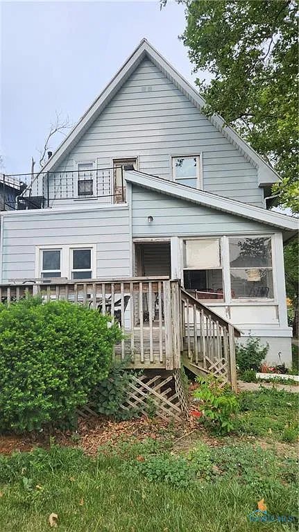 Toledo House: 705 Clark St