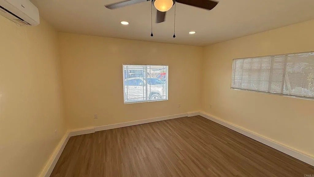 San Diego House: 2624 Caulfield Dr