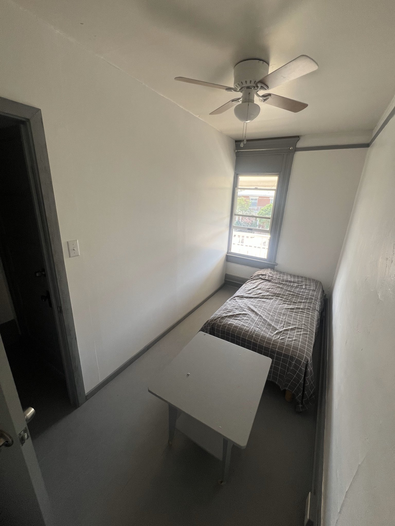 El Paso Single Room: 1005 arizona