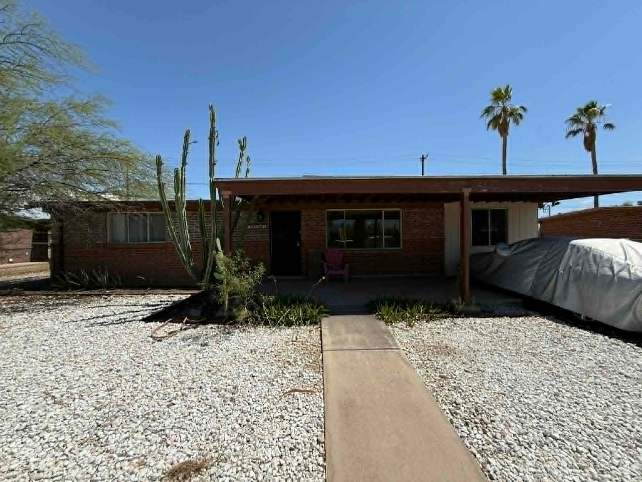 Tucson House: 5034 East 24th Street