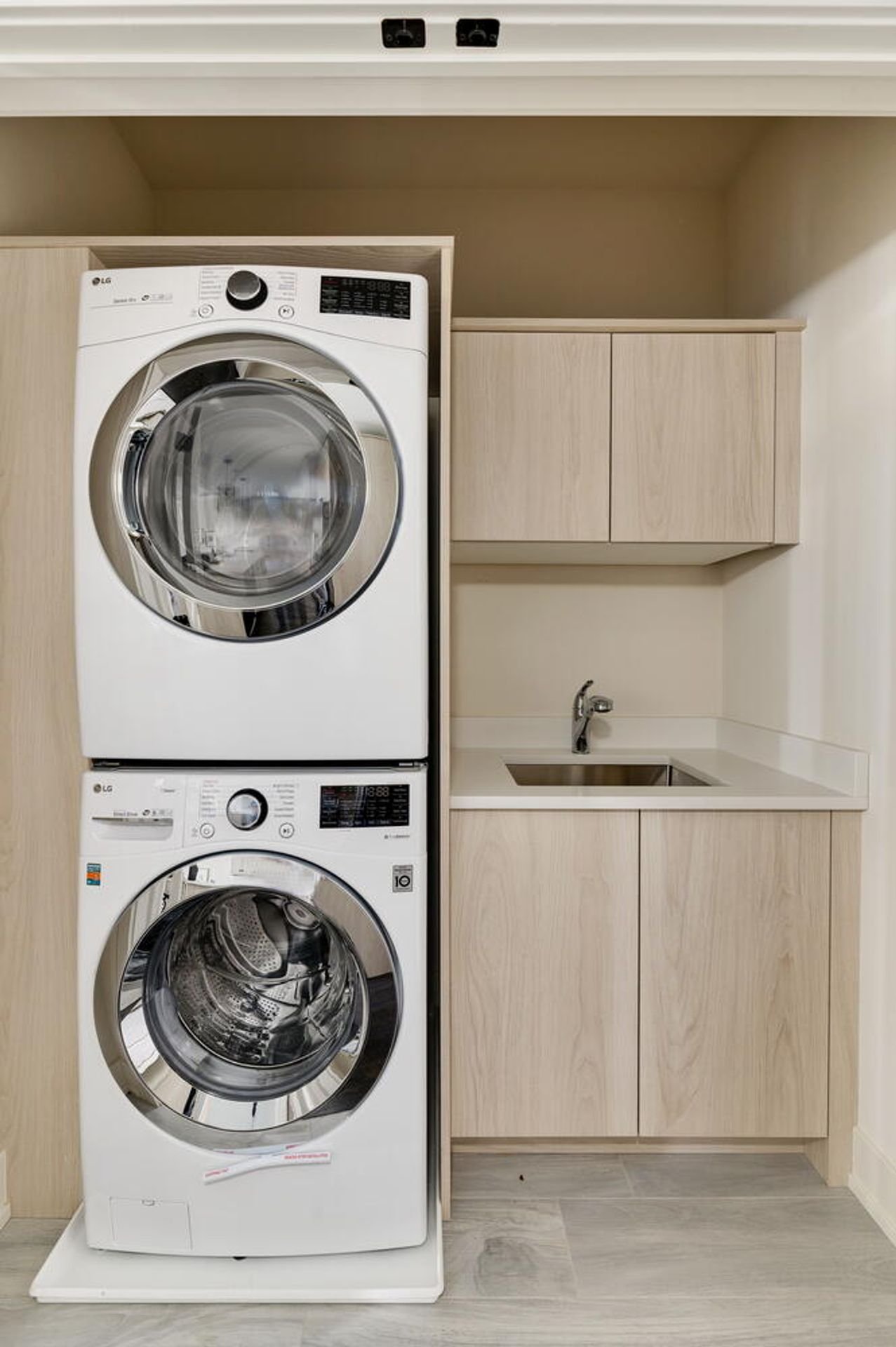 chicago Townhome: 2345 W Morse