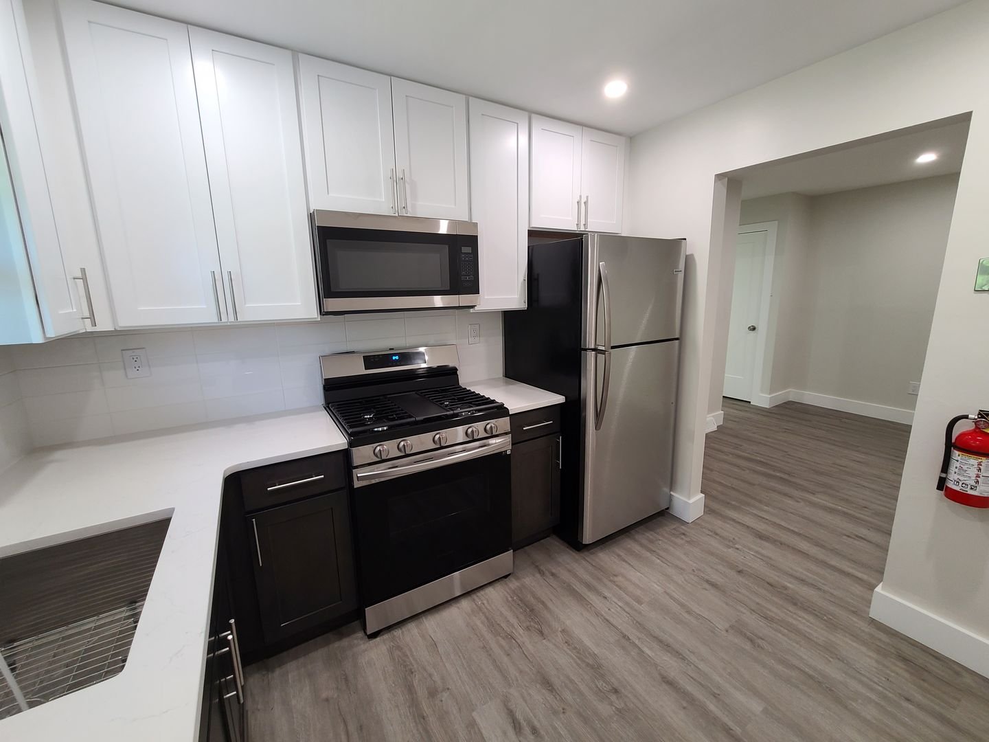 Toms River Apartment: 1255 Route 166