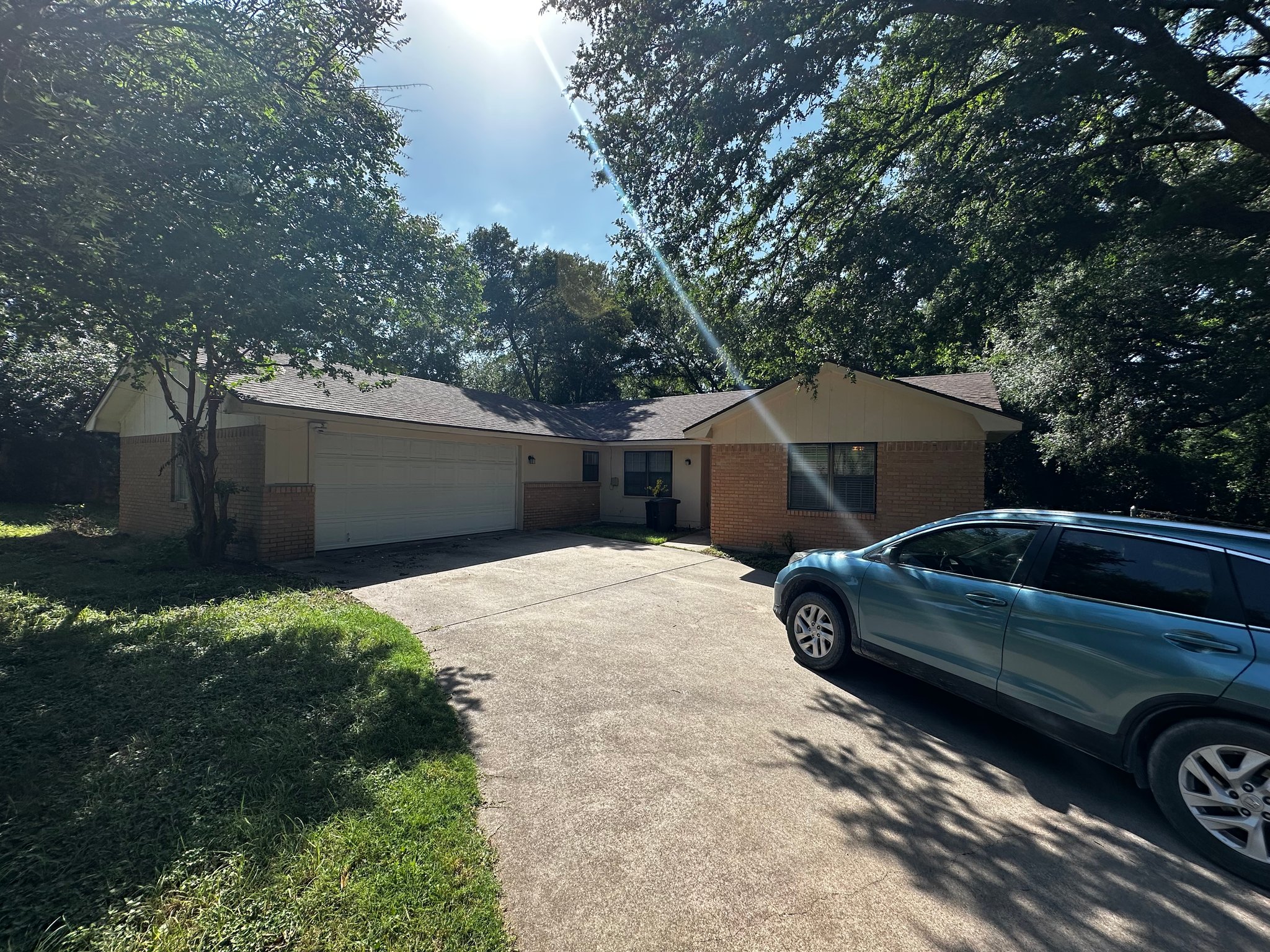 Waco House: 8507 Bosque Blvd