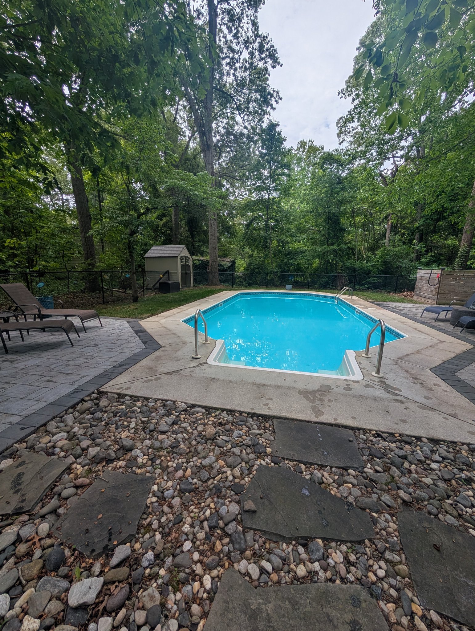 Pasadena House: 87 Marydale Rd