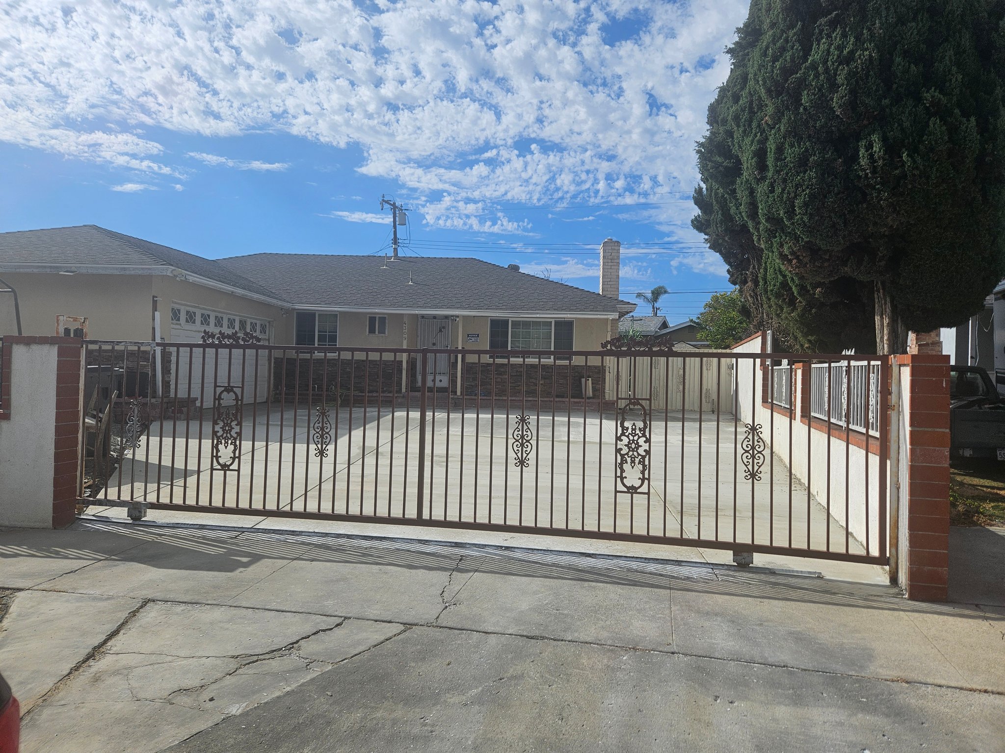 Santa Ana House: 4309 Morningside Ave