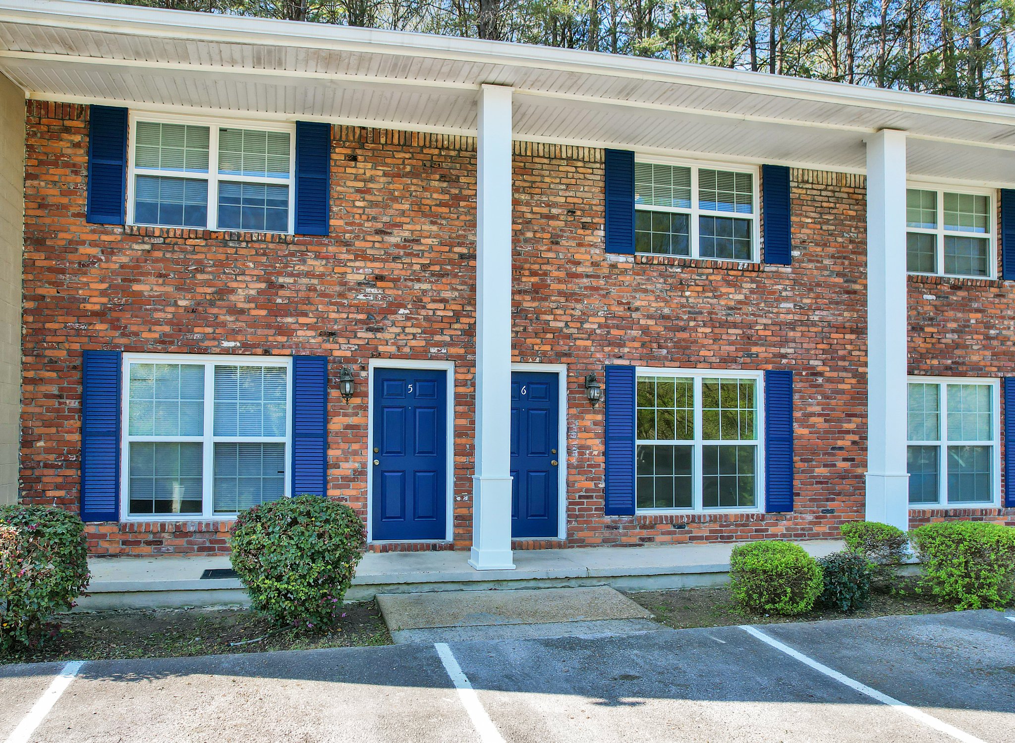 Hixson Apartment: 1312 Ely Rd Hixson, TN 37343