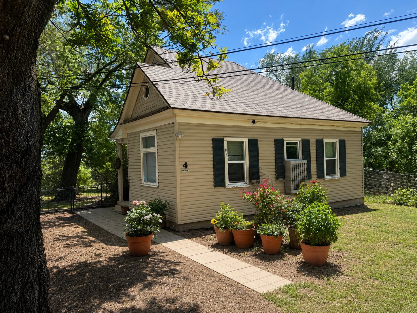 Salt Lake City House: 4240 S 1300 E