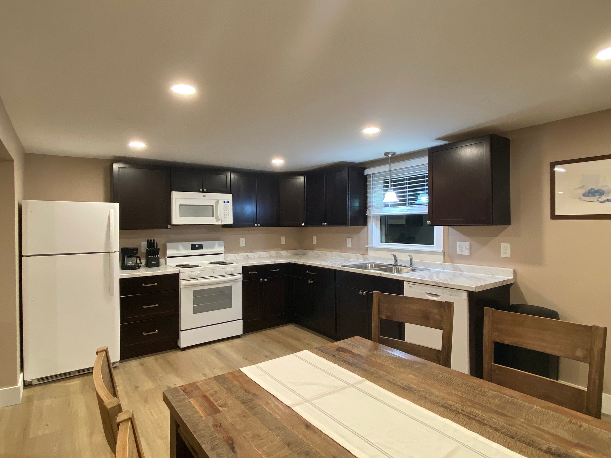Naples House: 89 Sebago Road