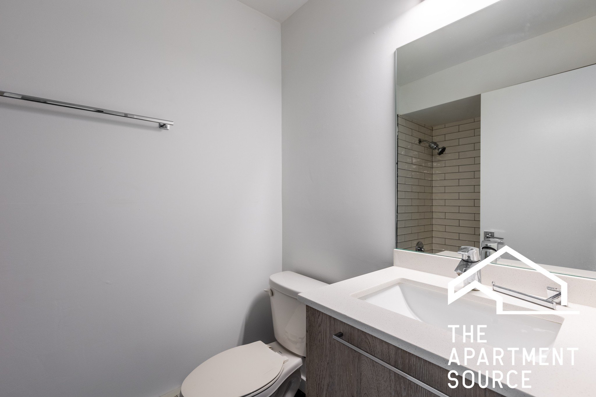 Chicago Apartment: 7621 North Sheridan Rd., #1K, Chicago, IL 60626