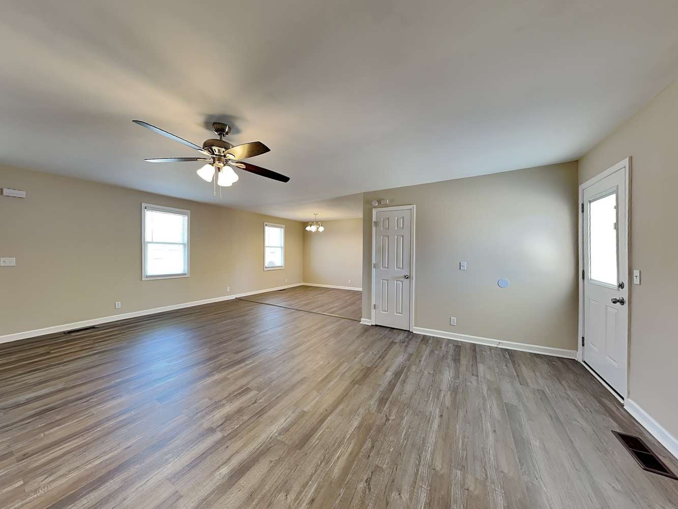 Nashville House: 3839 Buena vista pike