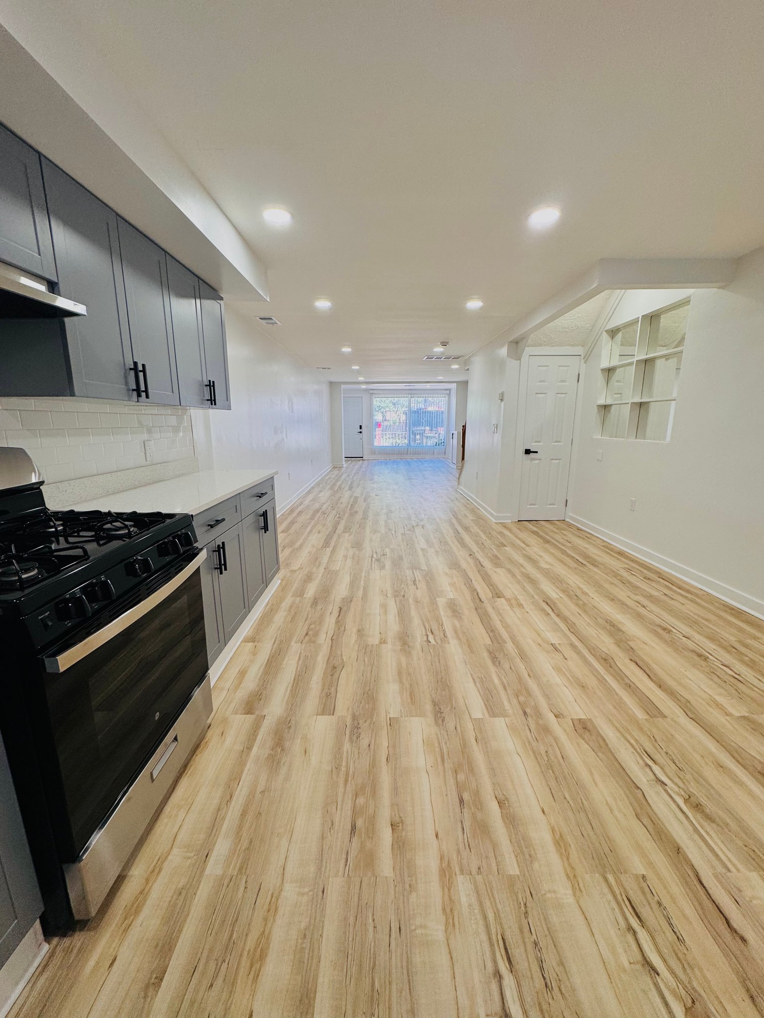 Dundalk Townhome: 241 Baltimore Ave