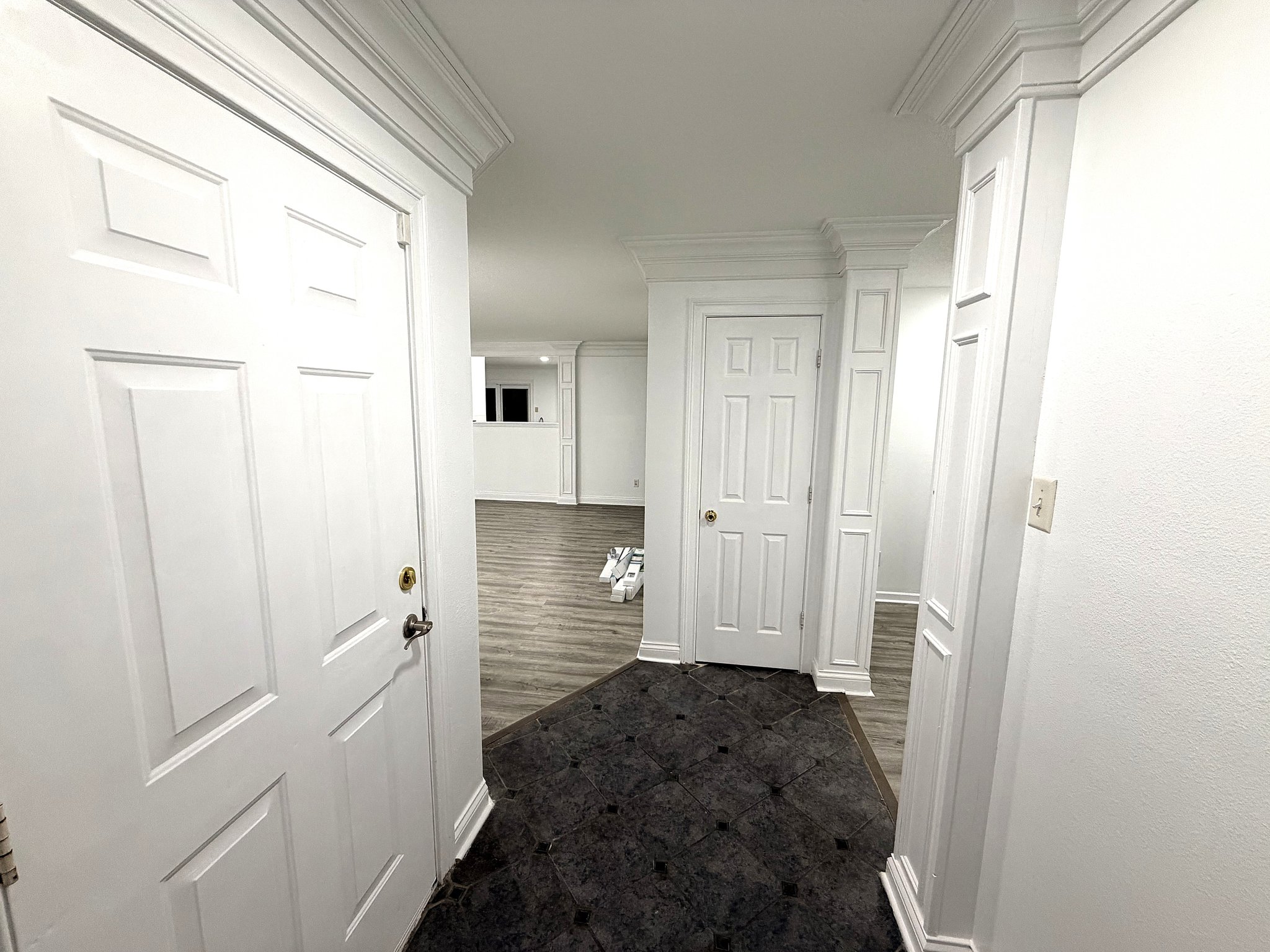 Indianapolis House: 10882 Emery dr