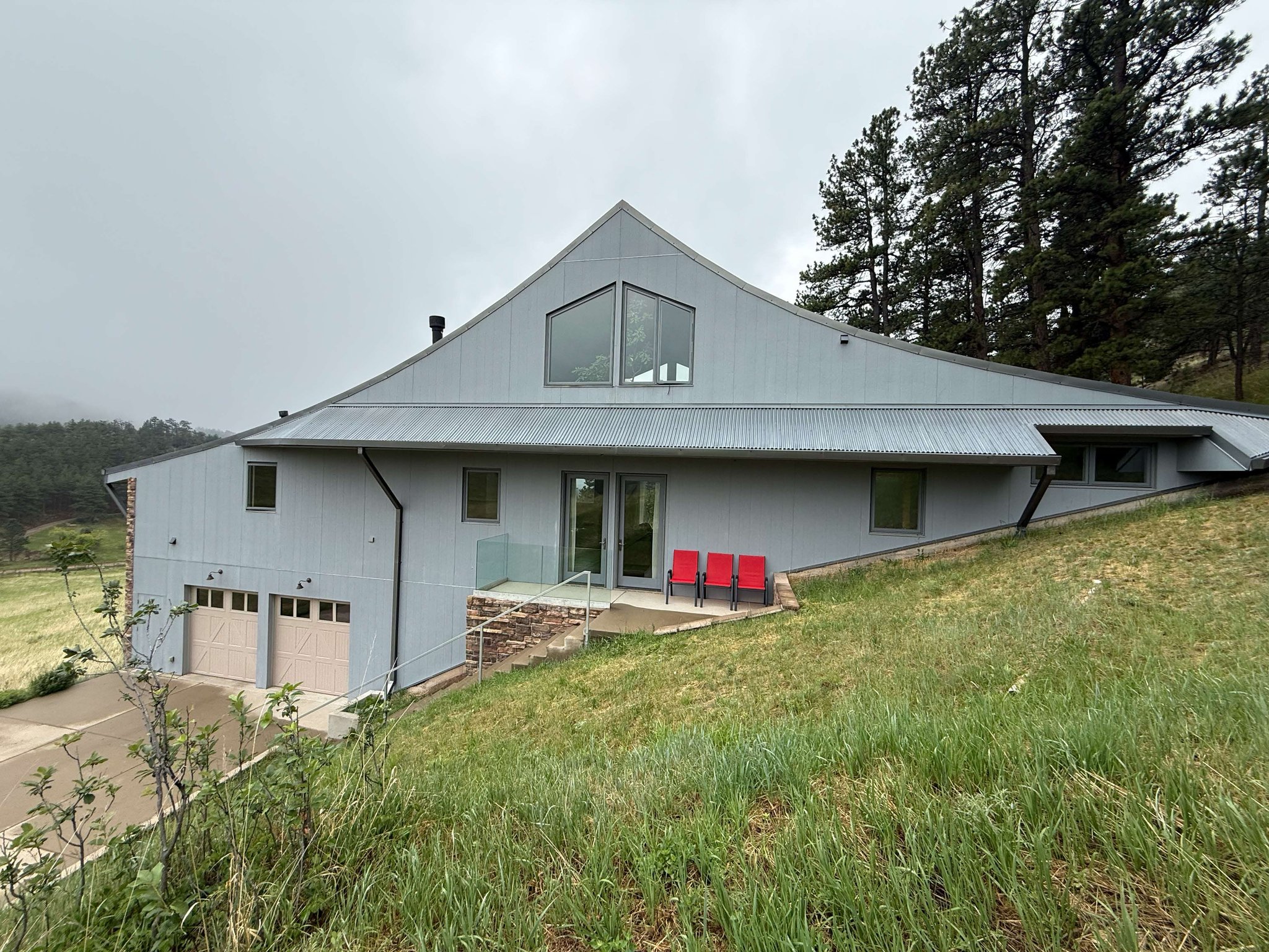 Boulder House: 2937 Lee Hill Dr