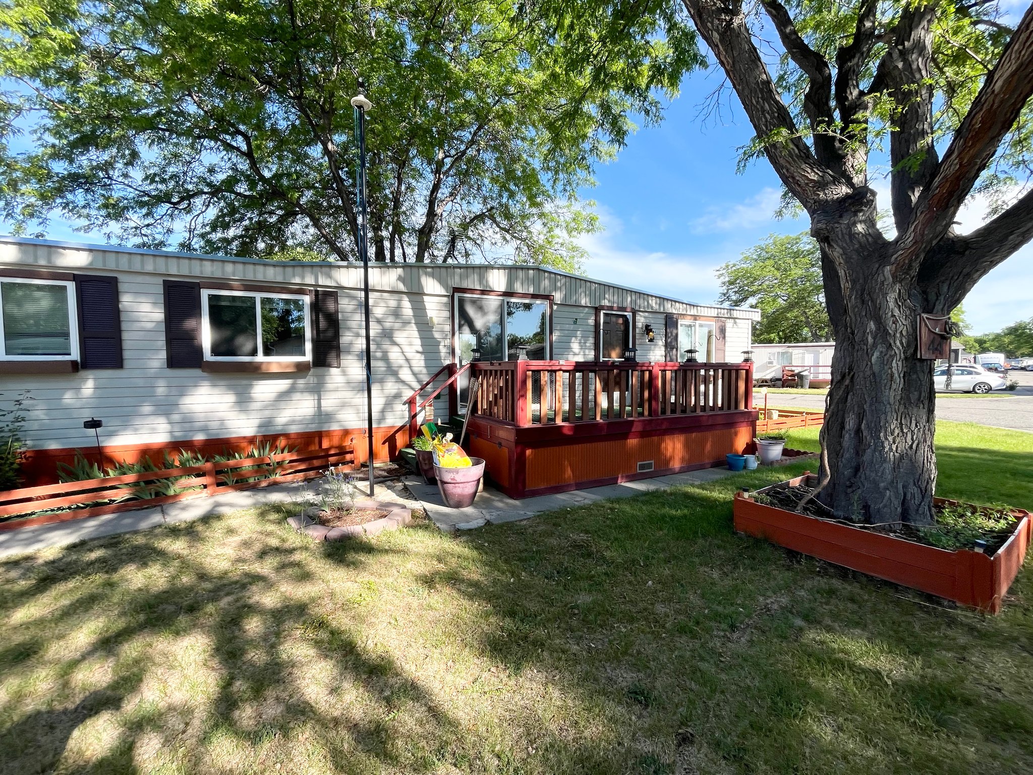 Billings House: 44 Redrock Dr