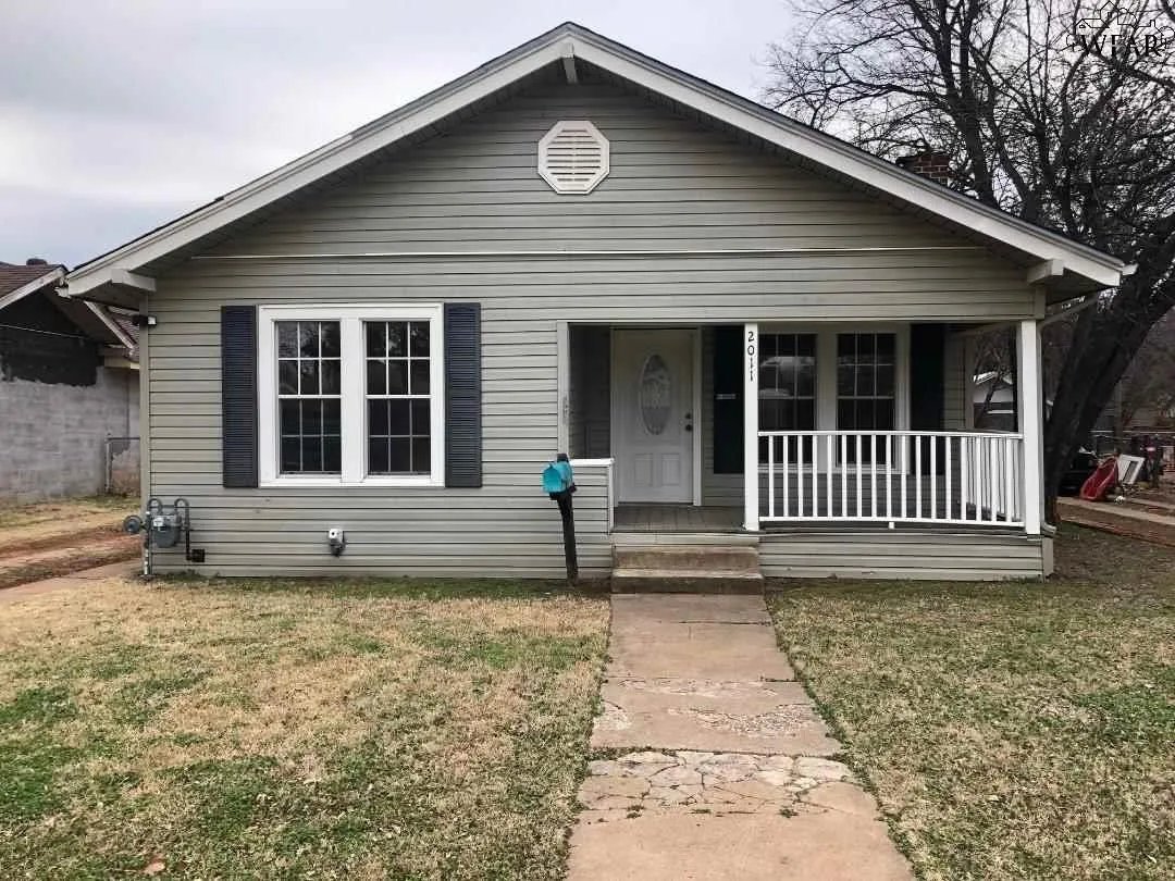 Wichita Falls House: 2011 Wilson Ave
