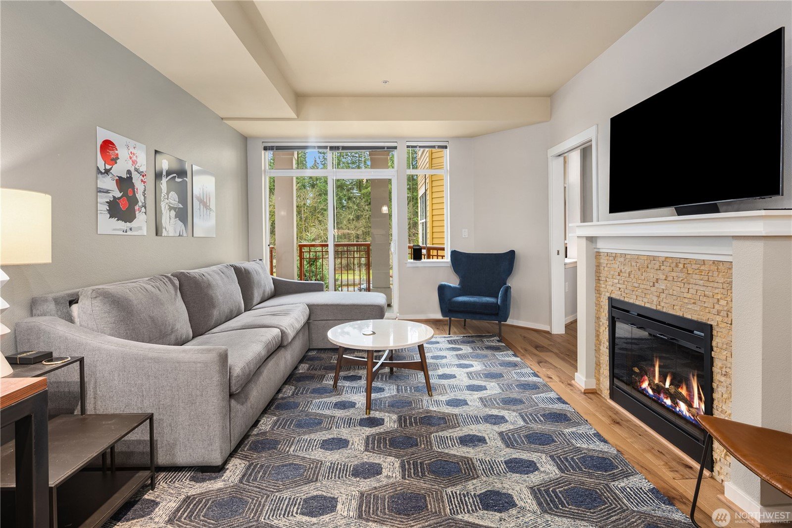 Redmond Condo: 16141 Cleveland St.