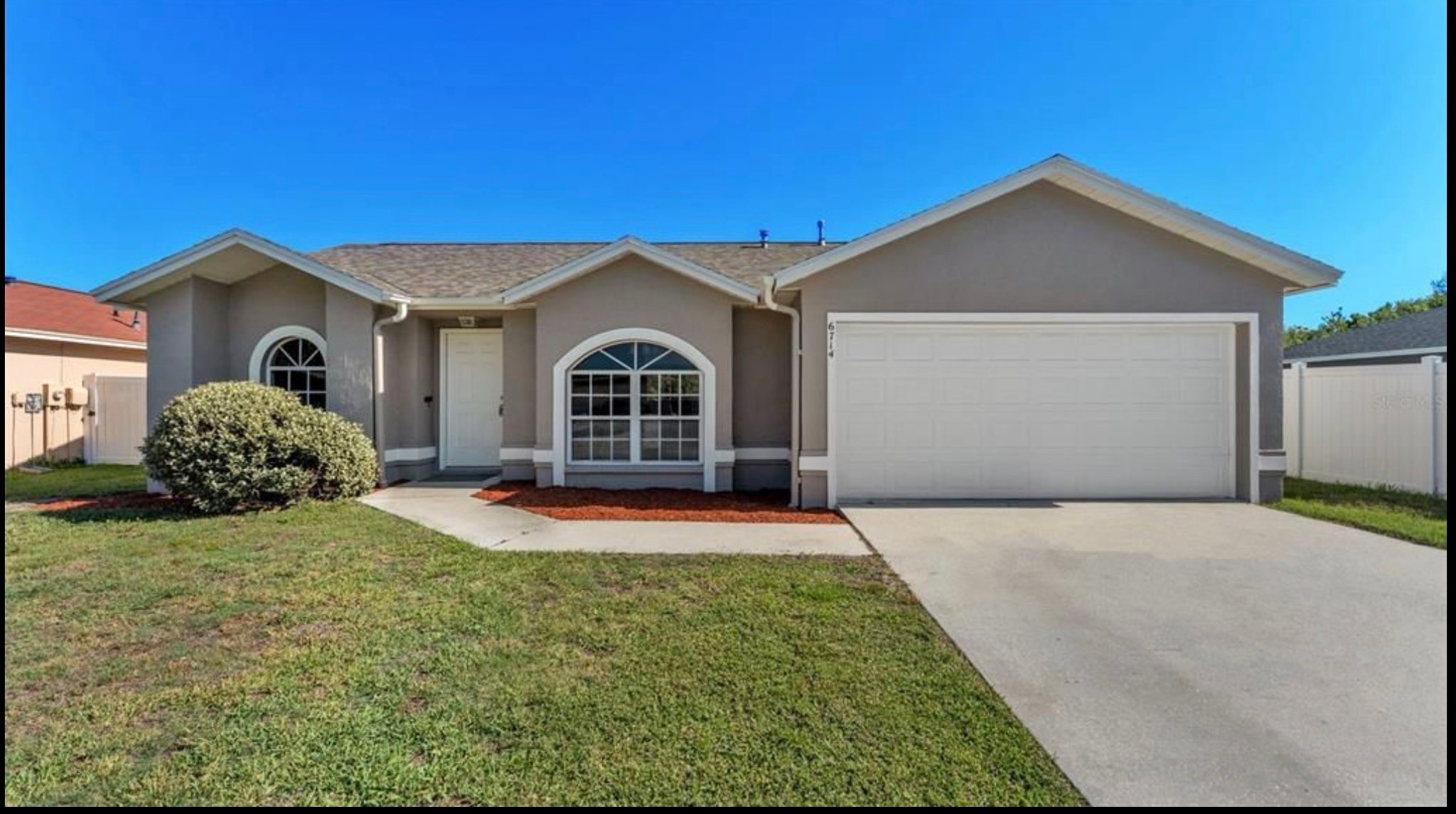 Lakeland House: 6714 Shepherd Oaks St