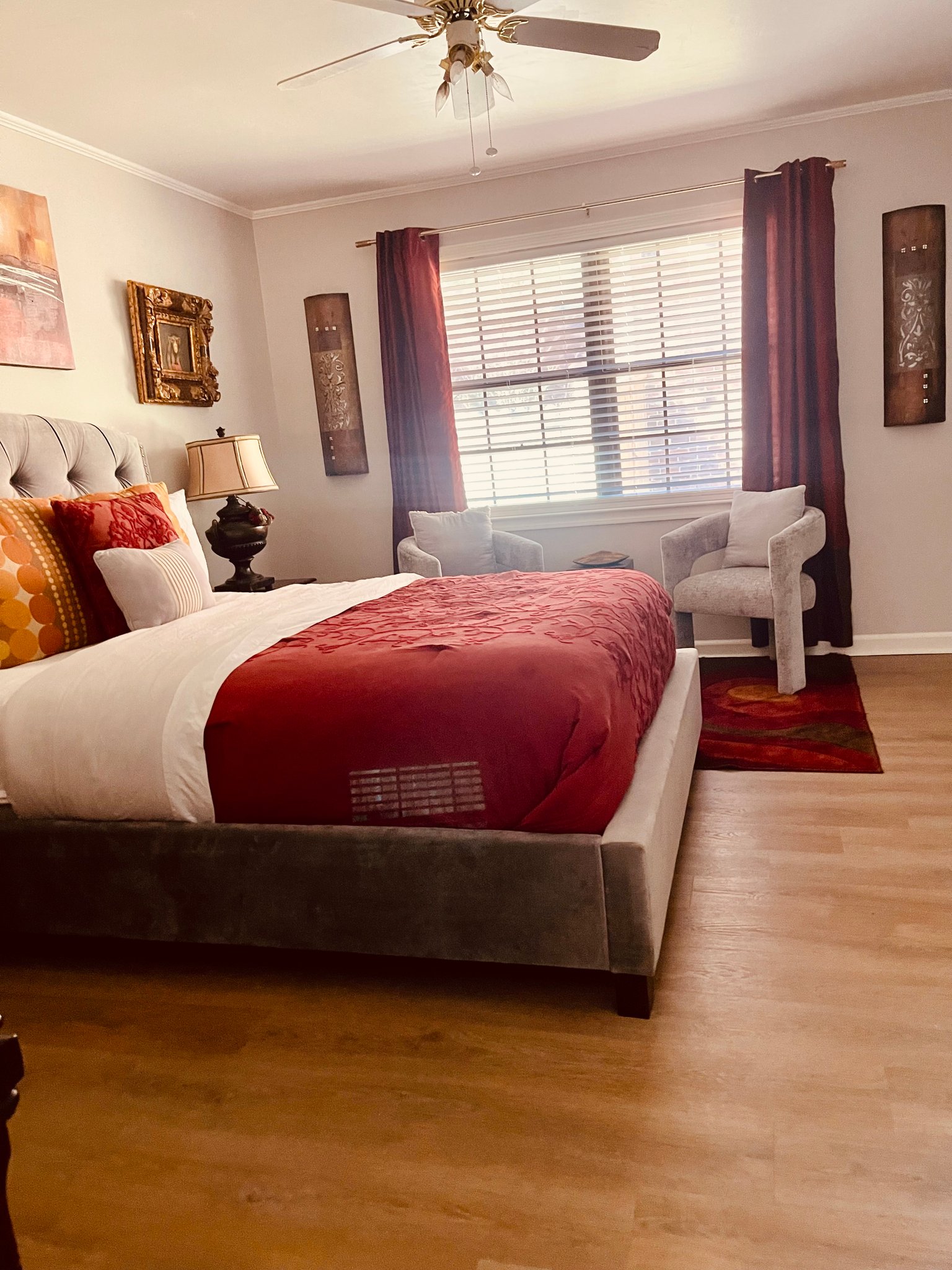Little Rock House: 10701 San Joaquin valley dr.