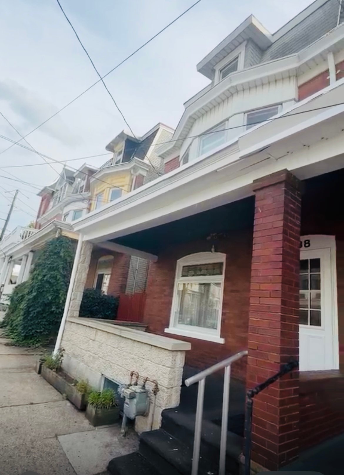 Allentown House: 38 S Carlisle St