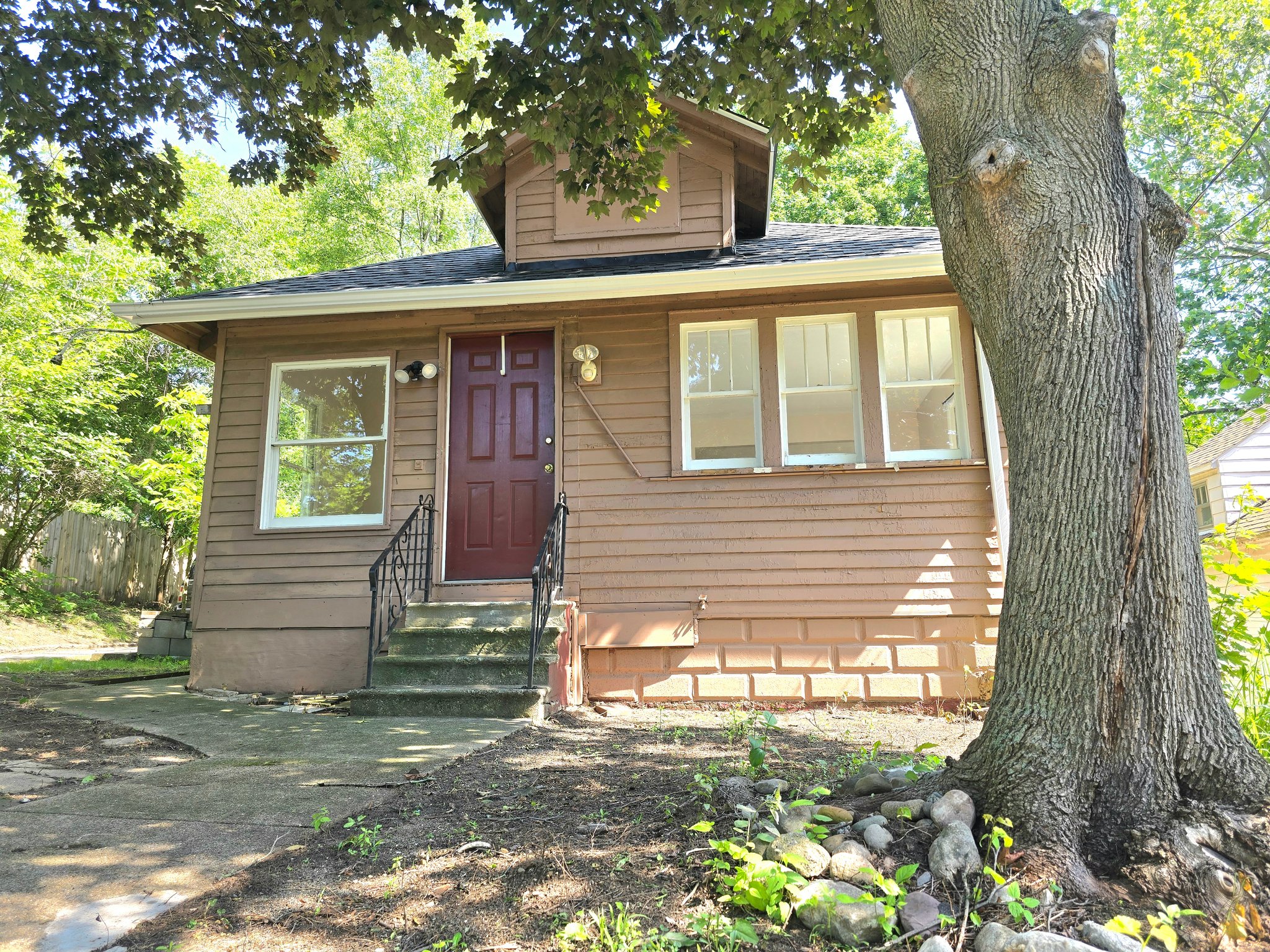 Battle Creek House: 23 Stayman St