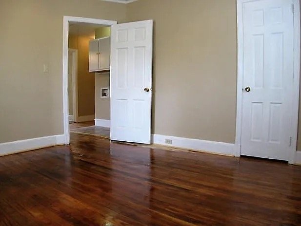 Atlanta House: 958 Estes Dr SW