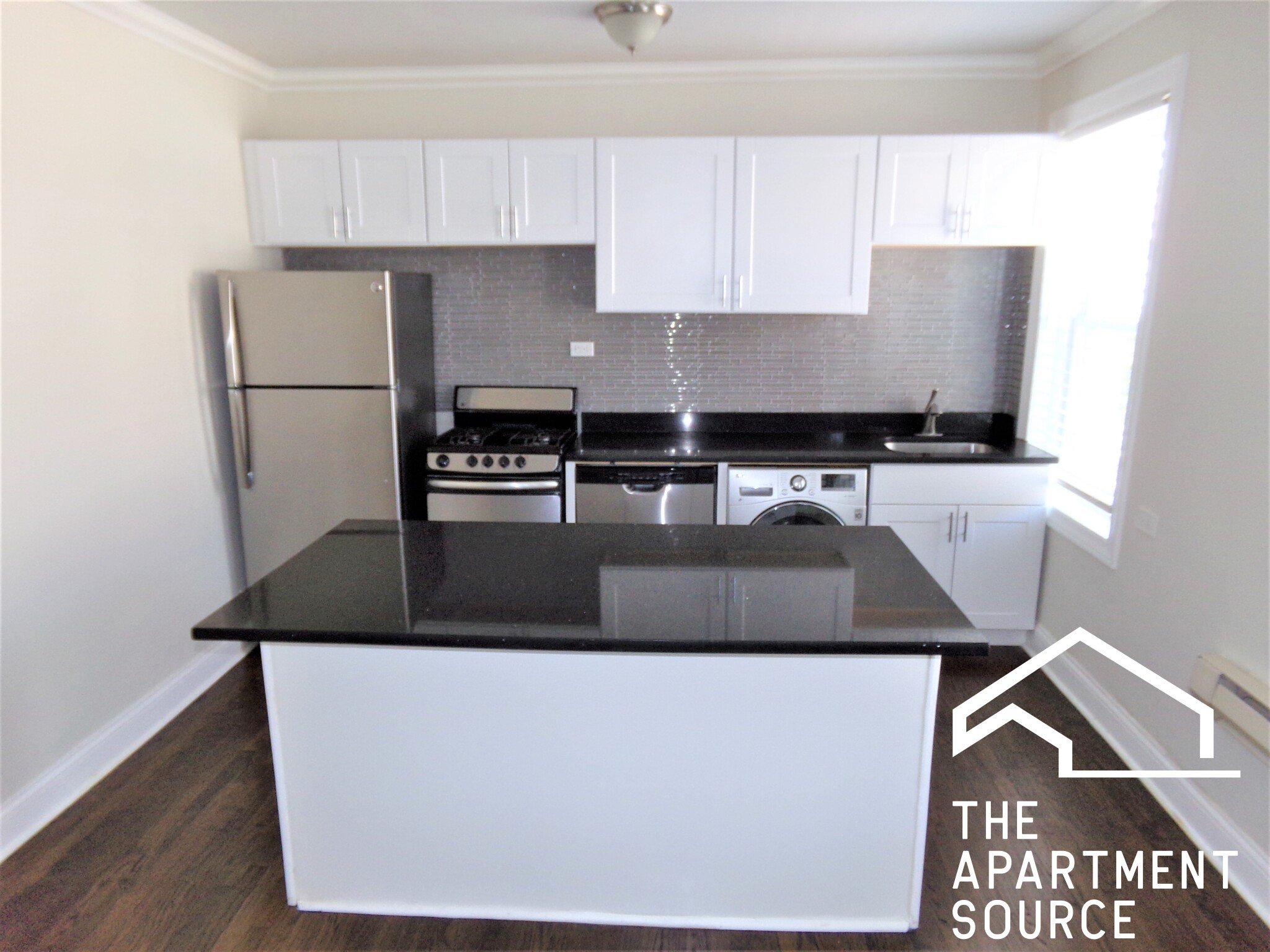 Winnetka Apartment: 918 Green Bay Rd., #3B, Winnetka, IL 60093