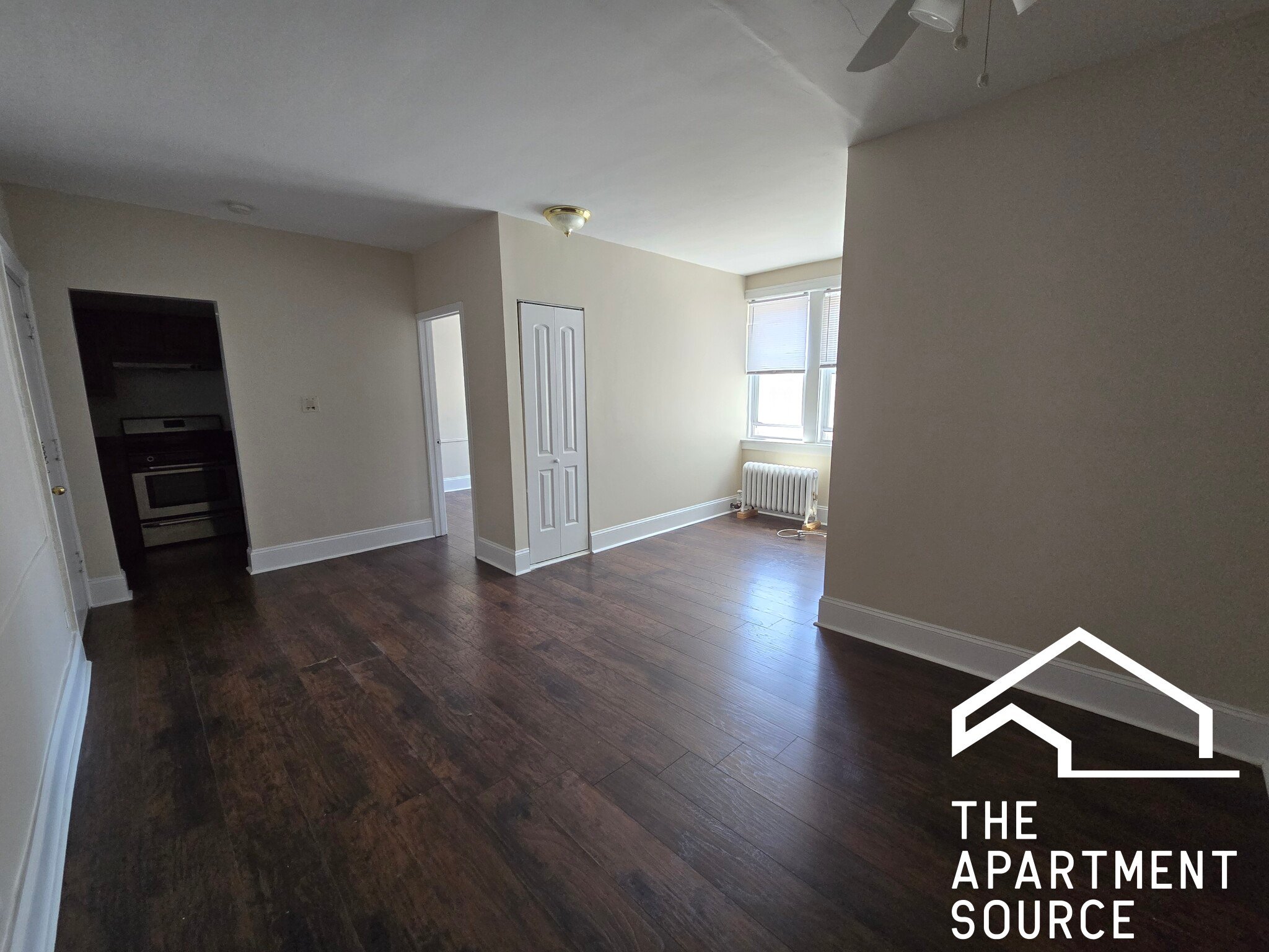 Chicago Apartment: 1333 West Birchwood Ave., #203, Chicago, IL 60626