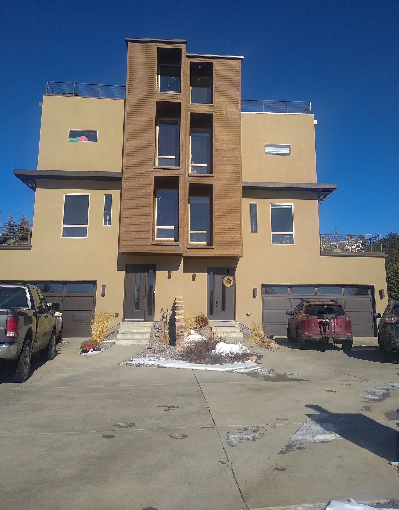 Golden Townhome: 28665 Tepees Way